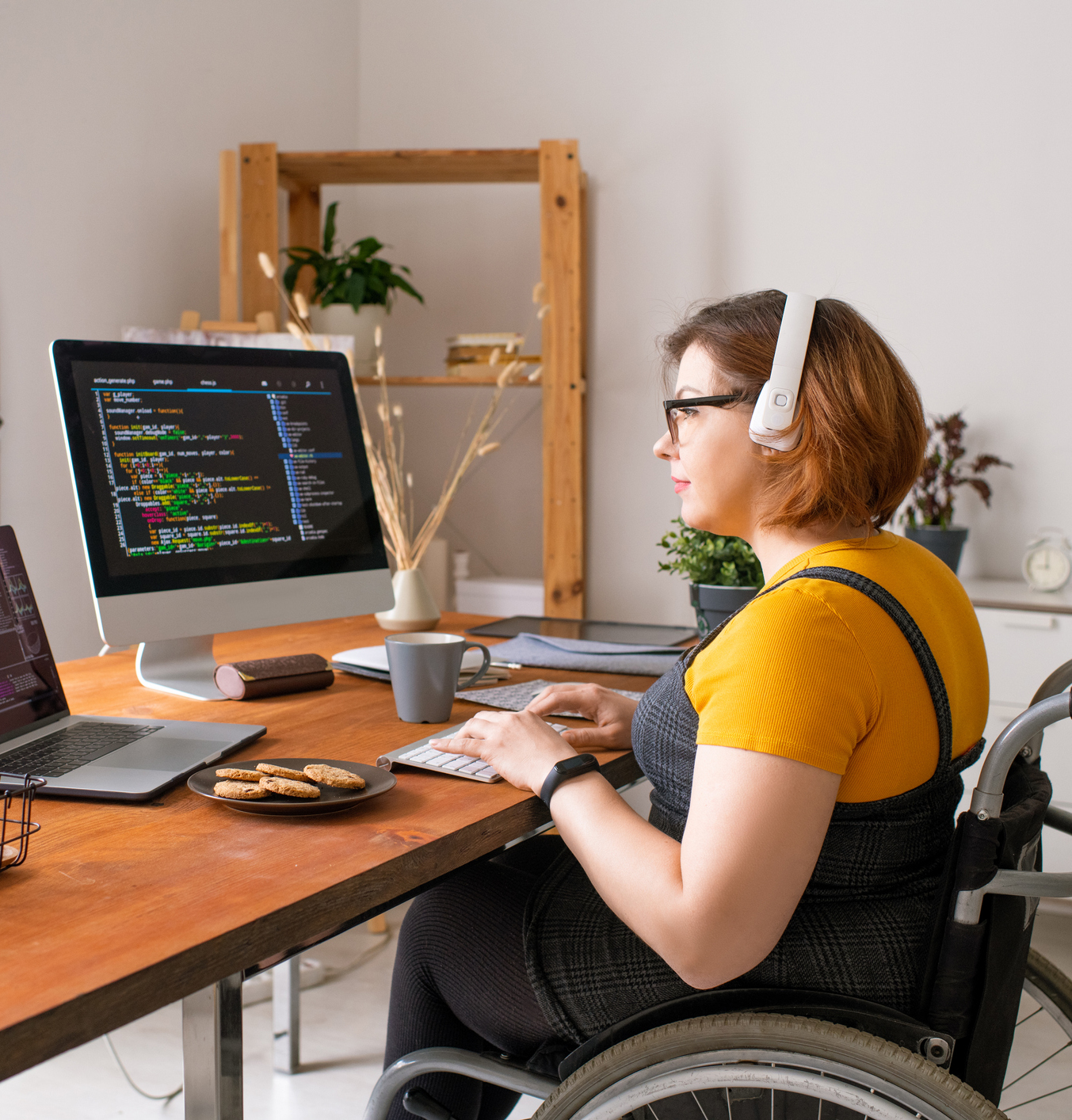 IT Code Worker at Home